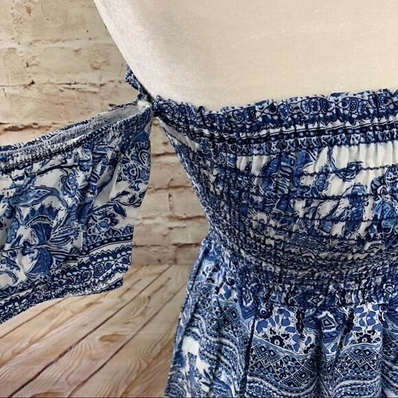 Everly off the shoulder bandeau dress - Picture 3 of 5